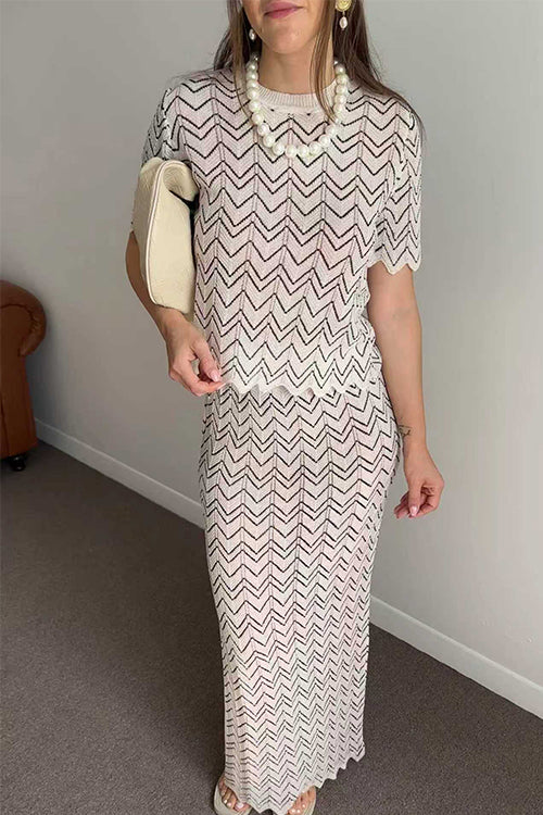 Crewneck Short Sleeves Zigzag Patterned Top