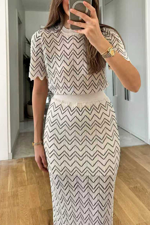 Crewneck Short Sleeves Zigzag Patterned Top